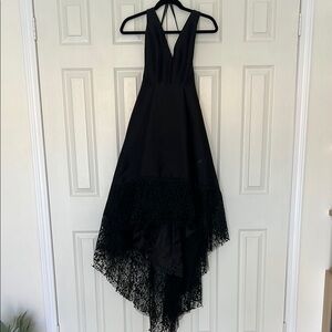 Elegant Black Lace Evening Dress